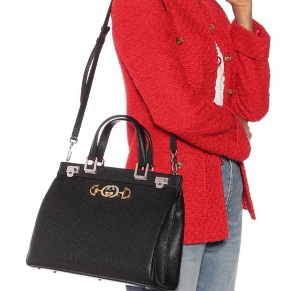 BrandNew-Black Grainy Leather Gold/Silver Bag Features A Push Lock Set - Picture 7 of 7